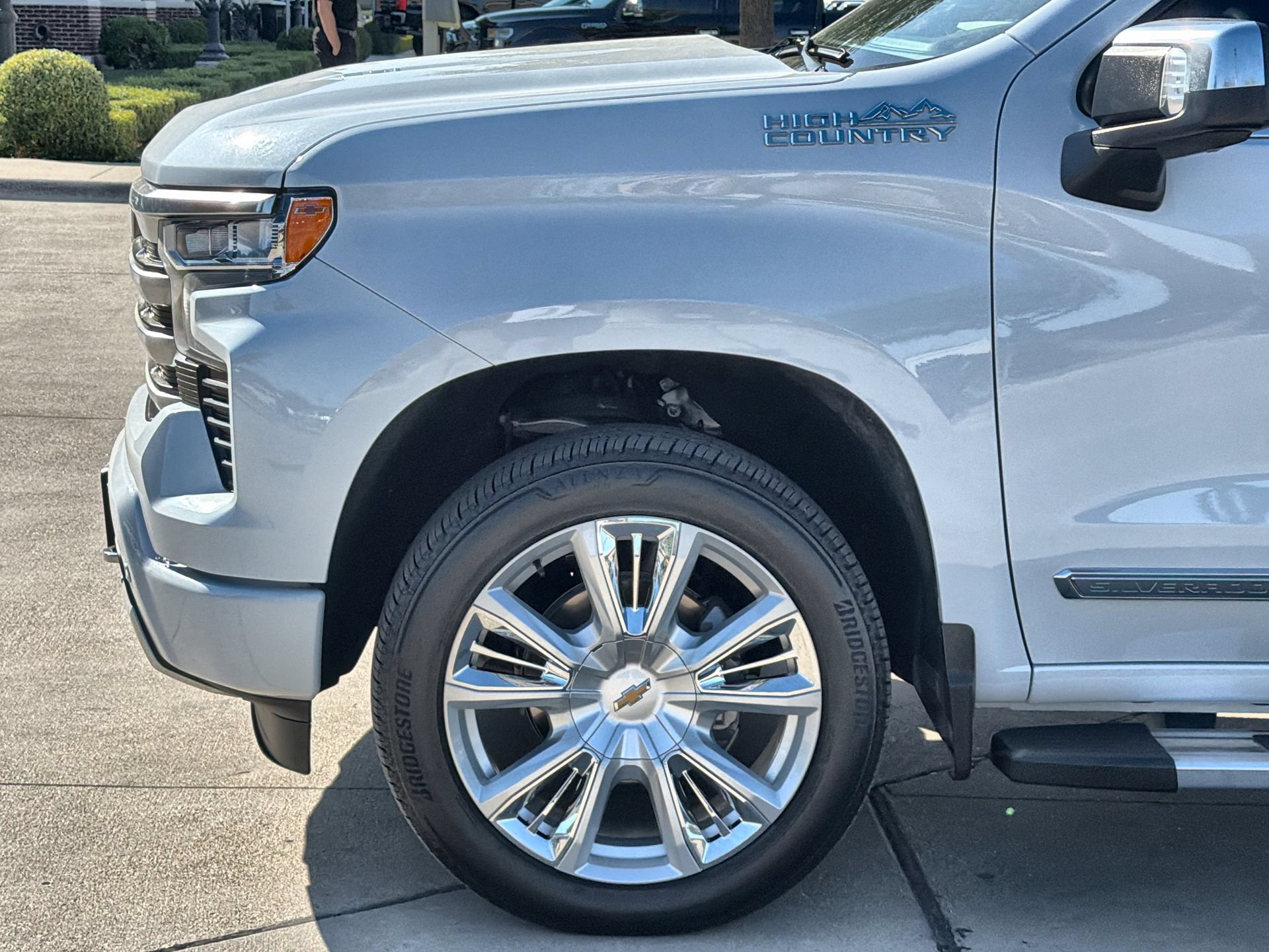 Used 2026 Chevrolet Silverado 1500 High Country w/ High Country Premium Package AWD/4WD image 10