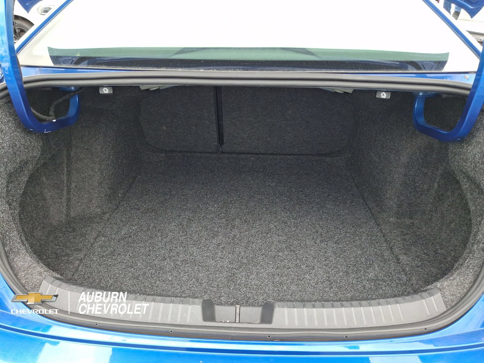 Used 2024 Volkswagen Jetta SE FWD image 21