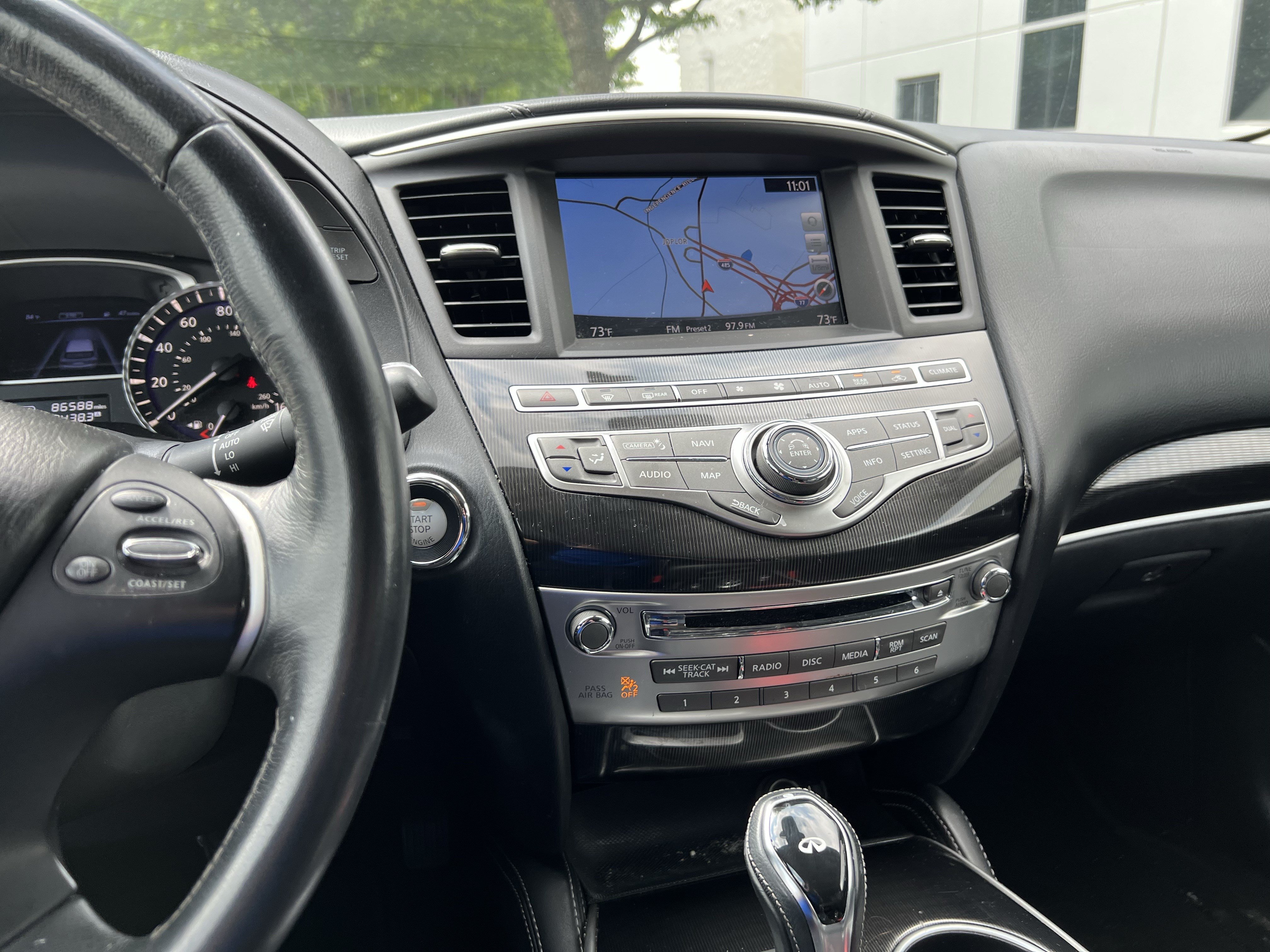 Used 2017 INFINITI QX60 Luxe w/ Premium Plus Package AWD/4WD image 18