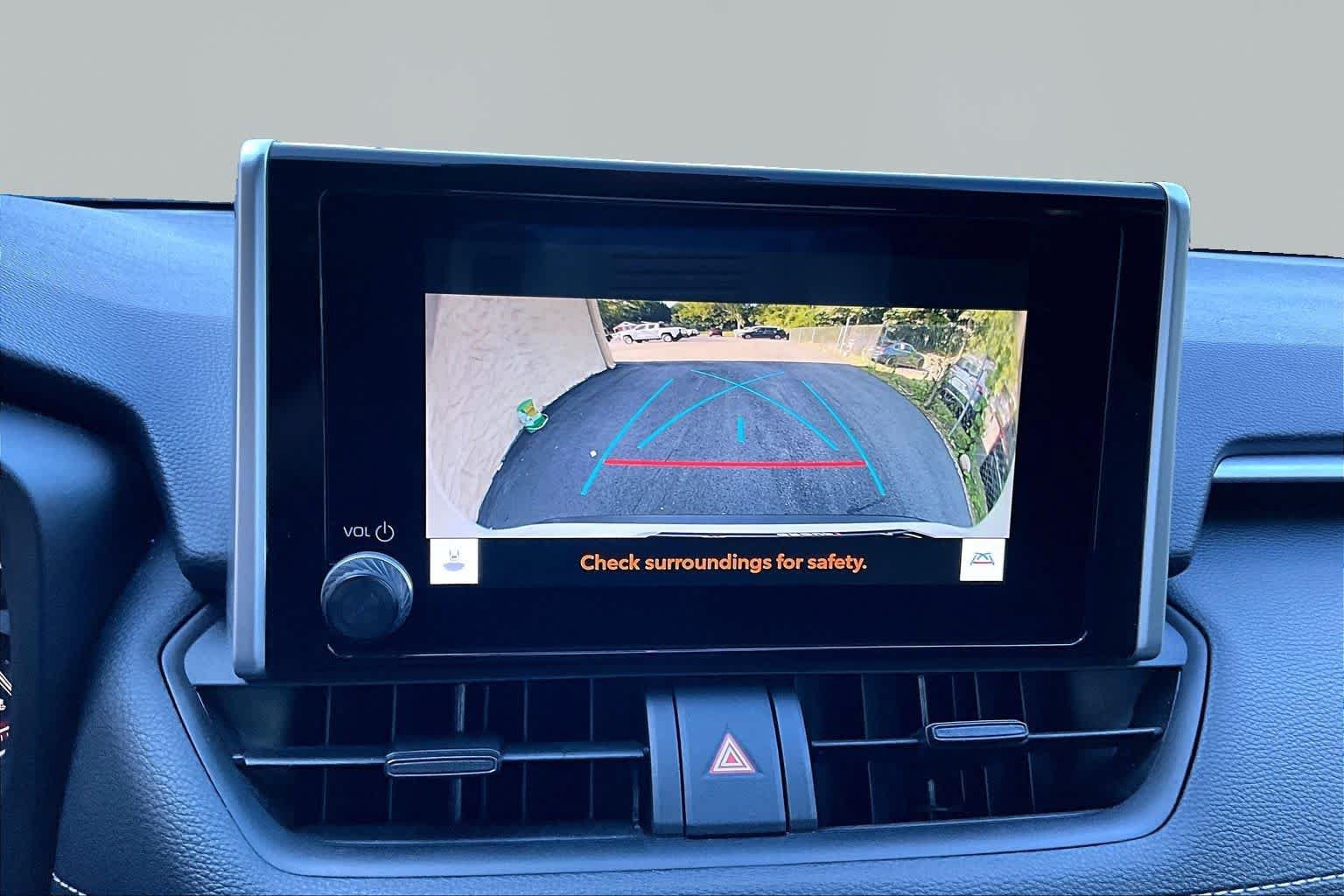Certified 2025 Toyota RAV4 XLE AWD/4WD image 27