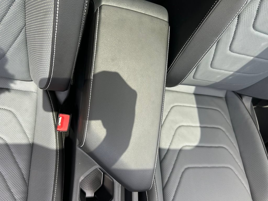 New 2026 Volkswagen Jetta SEL FWD image 33