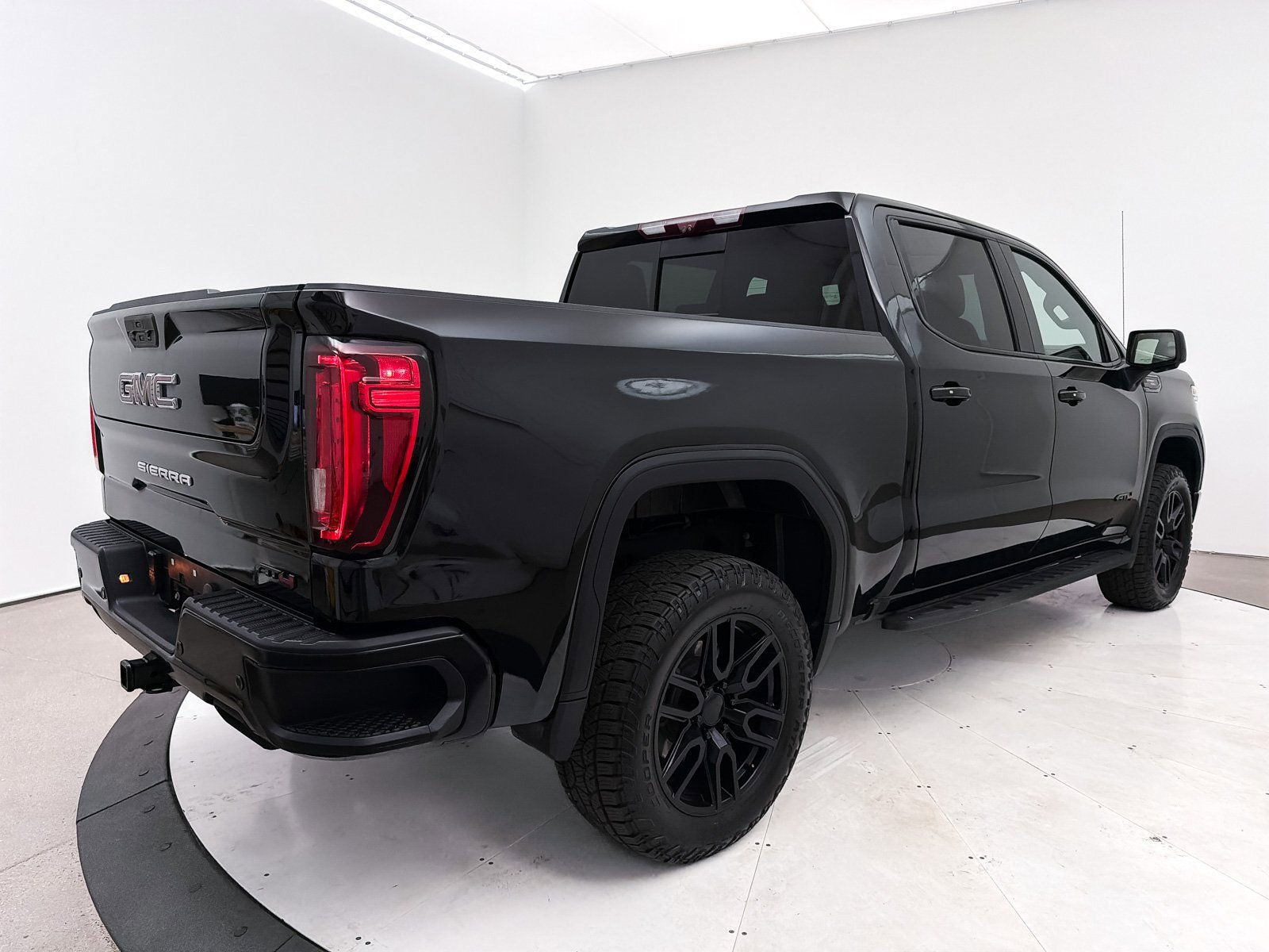 Used 2022 GMC Sierra 1500 AT4 w/ AT4 Premium Package image 20