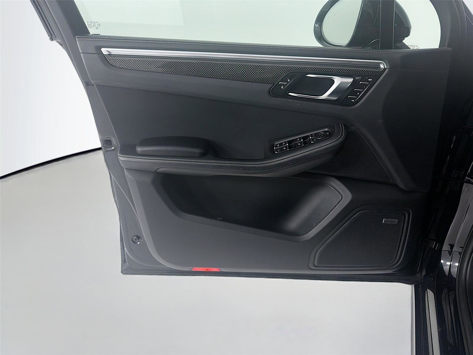 Certified 2023 Porsche Macan GTS AWD/4WD image 6