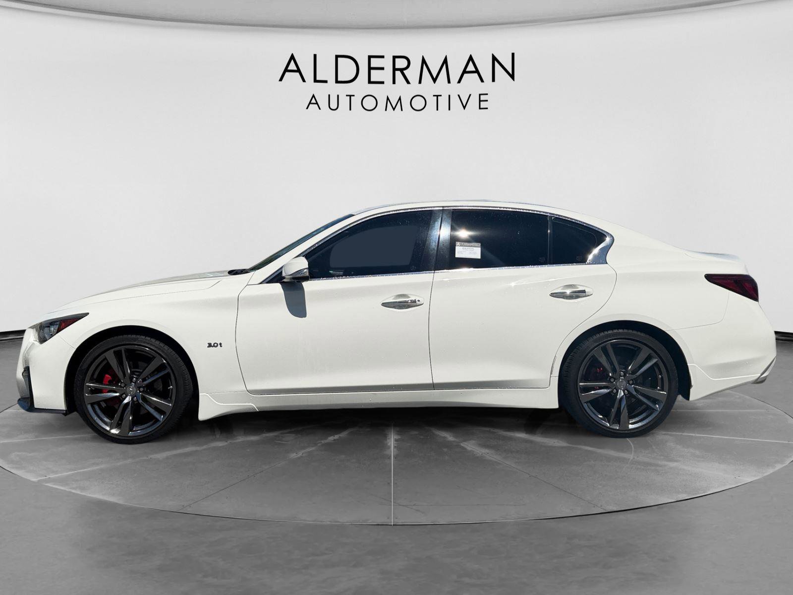 Used 2019 INFINITI Q50 Signature Edition RWD image 2