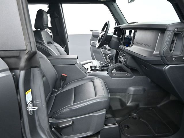 Used 2025 Ford Bronco Badlands image 21