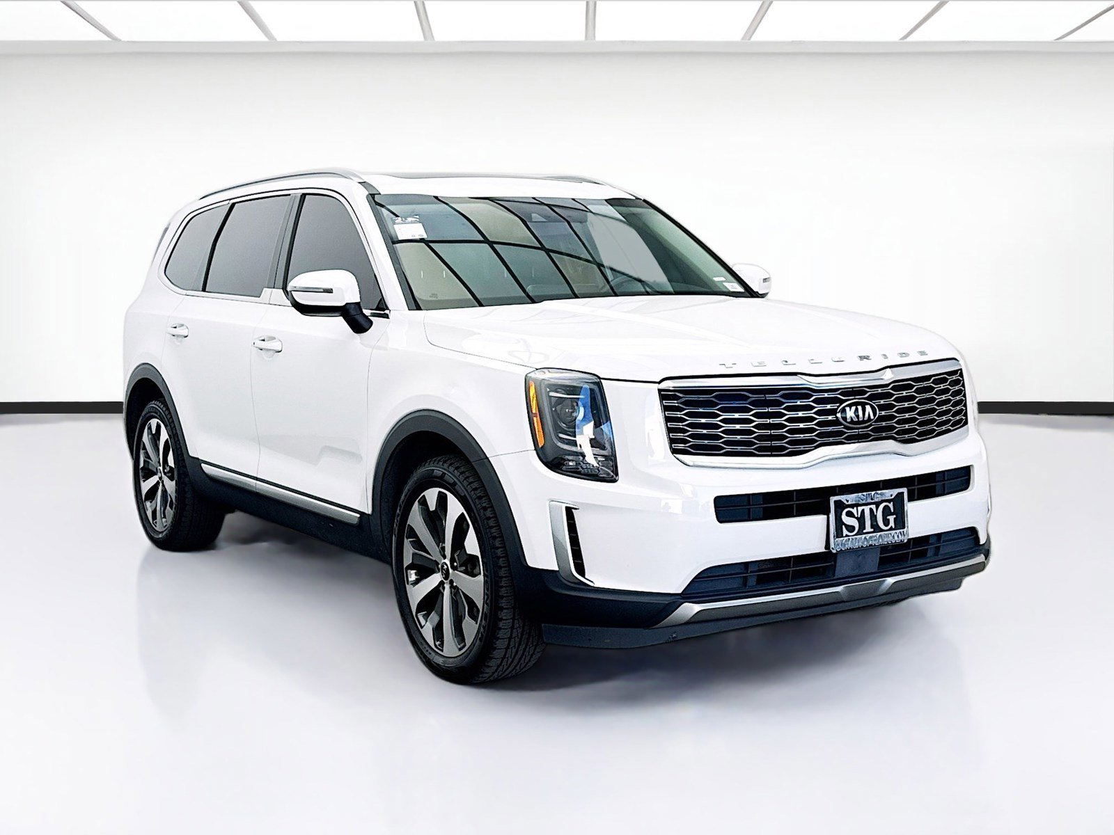 Used 2020 Kia Telluride S FWD image 3