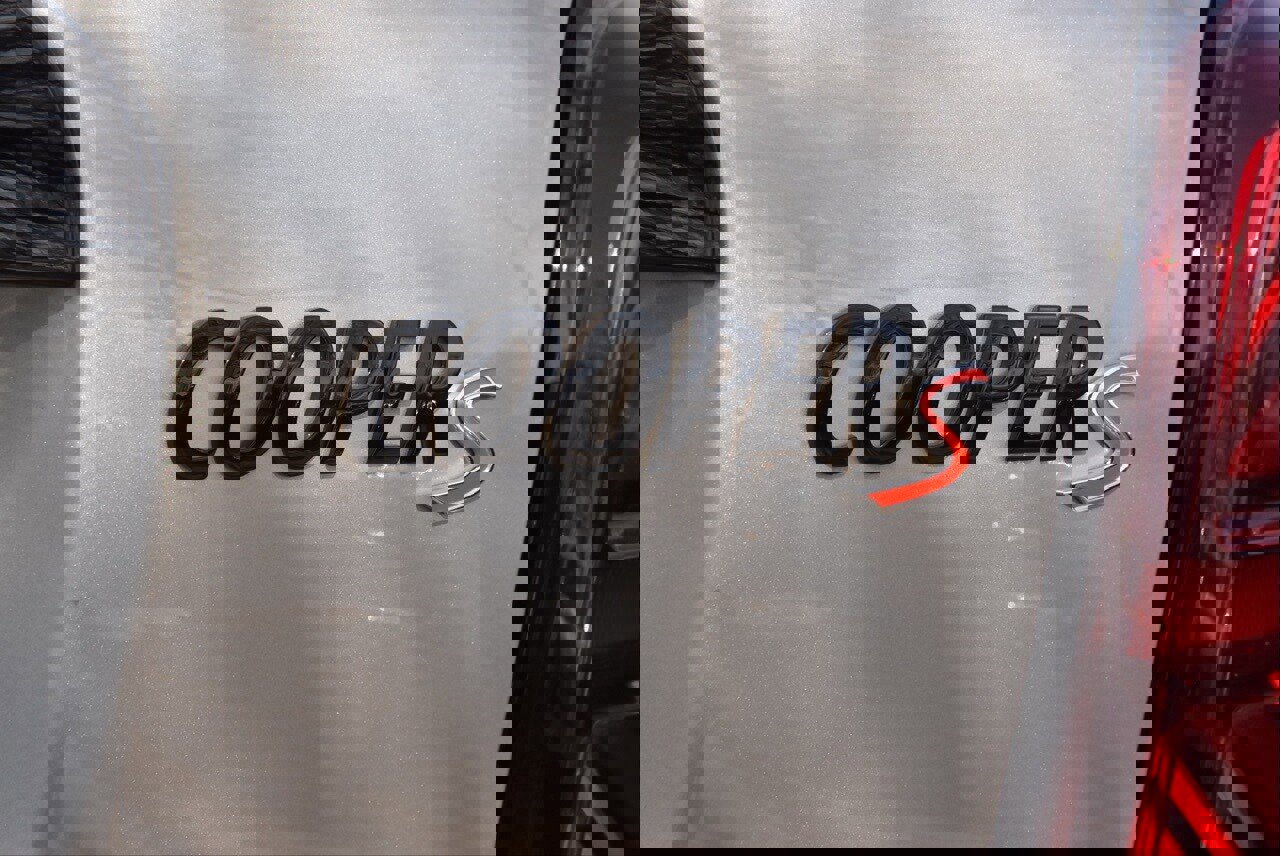 Used 2024 MINI Cooper Countryman S w/ Premium Package image 37