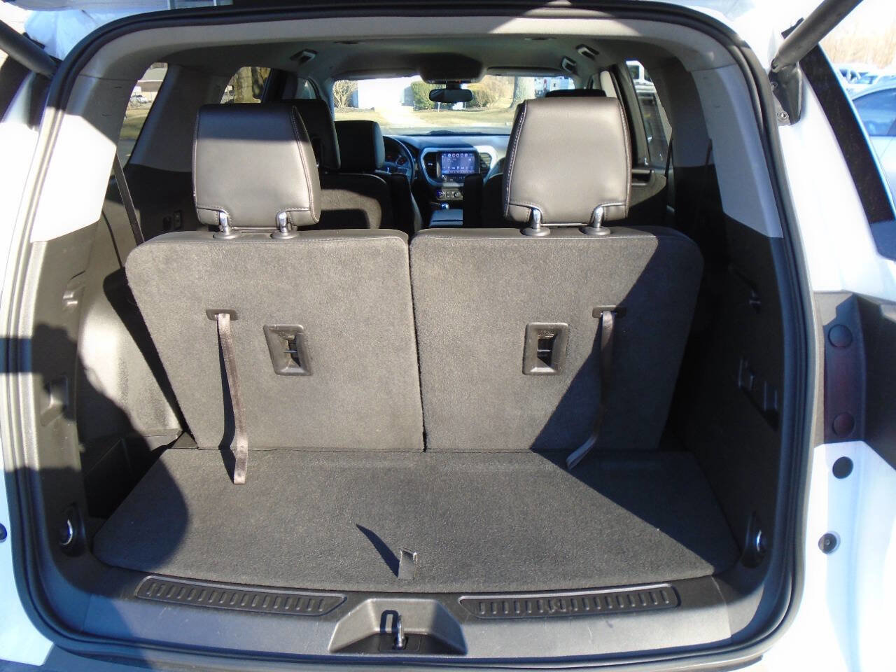 Used 2018 GMC Acadia SLT image 6