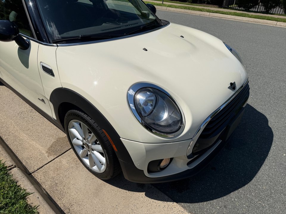 Used 2019 MINI Cooper Clubman ALL4 w/ Storage Package AWD/4WD image 23