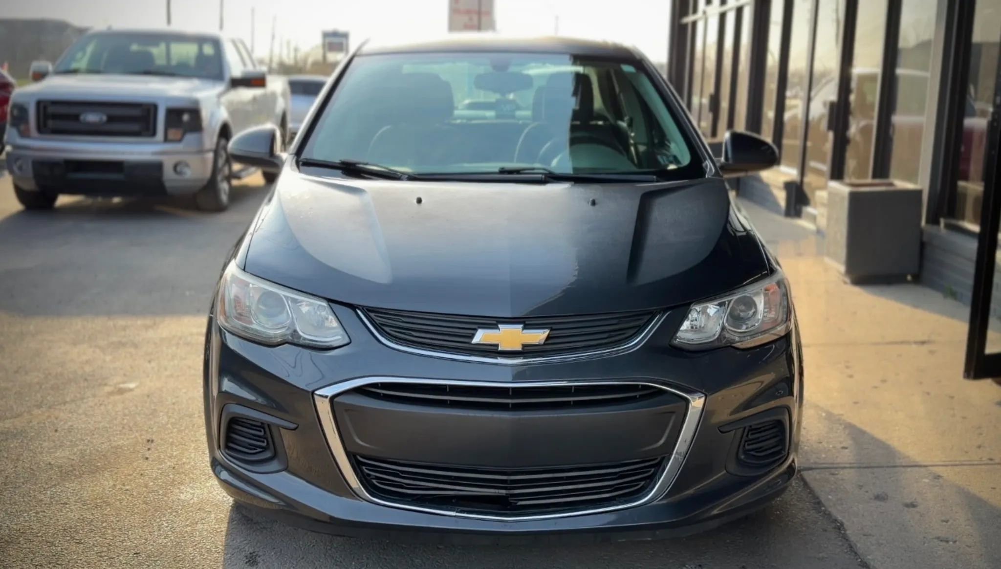 Used 2017 Chevrolet Sonic LT image 6