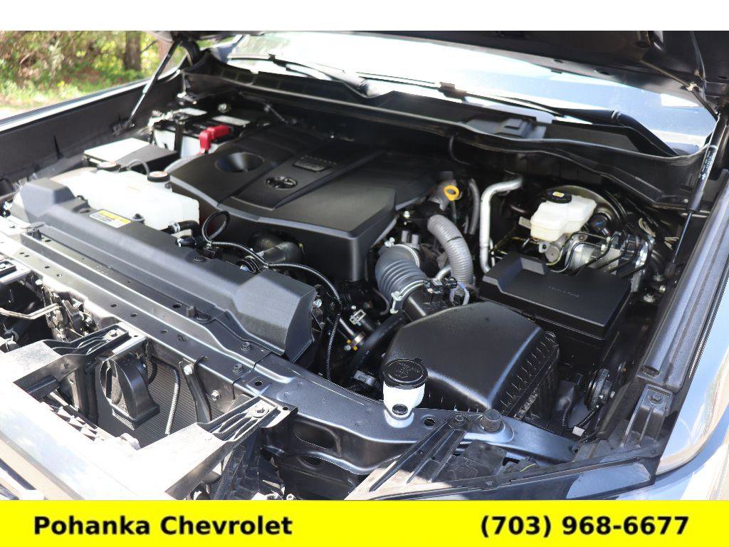 Used 2024 Toyota Tundra Platinum AWD/4WD image 39