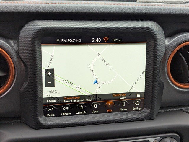 Used 2023 Jeep Gladiator Mojave w/ Cold Weather Group image 18