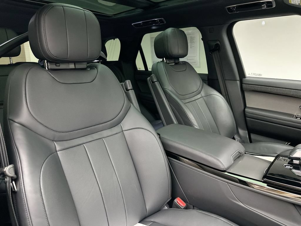 Certified 2025 Land Rover Range Rover Sport Dynamic SE AWD/4WD image 18