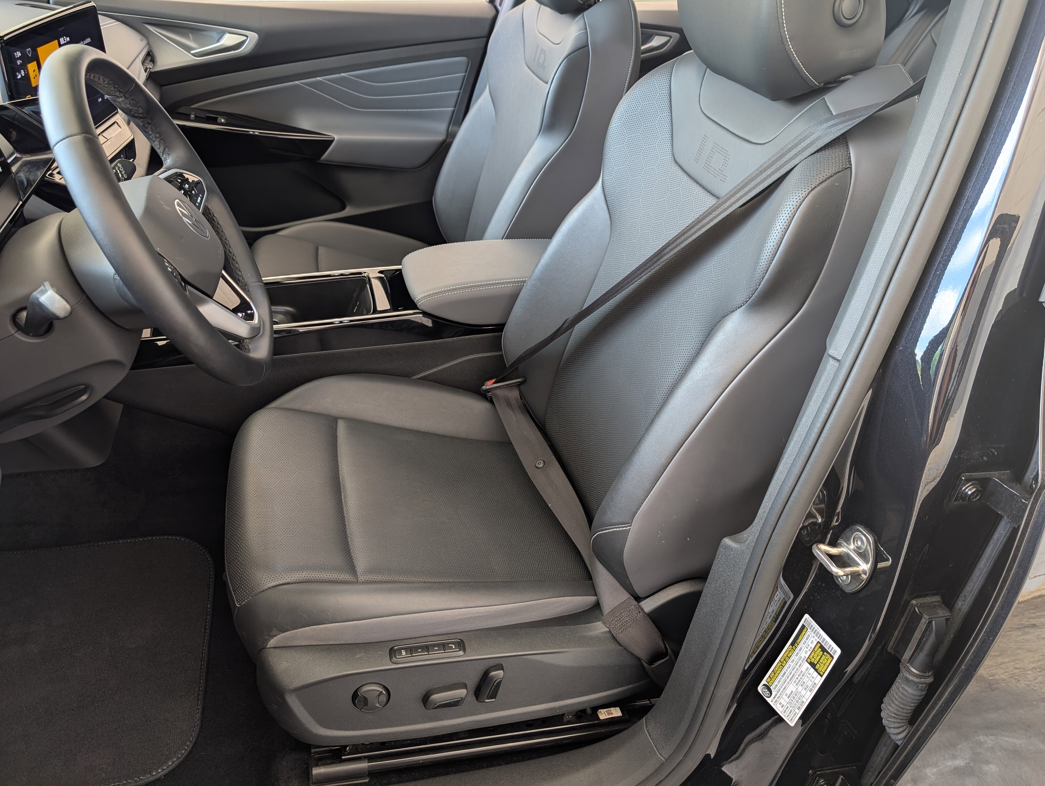 Used 2023 Volkswagen ID.4 Pro S RWD image 17