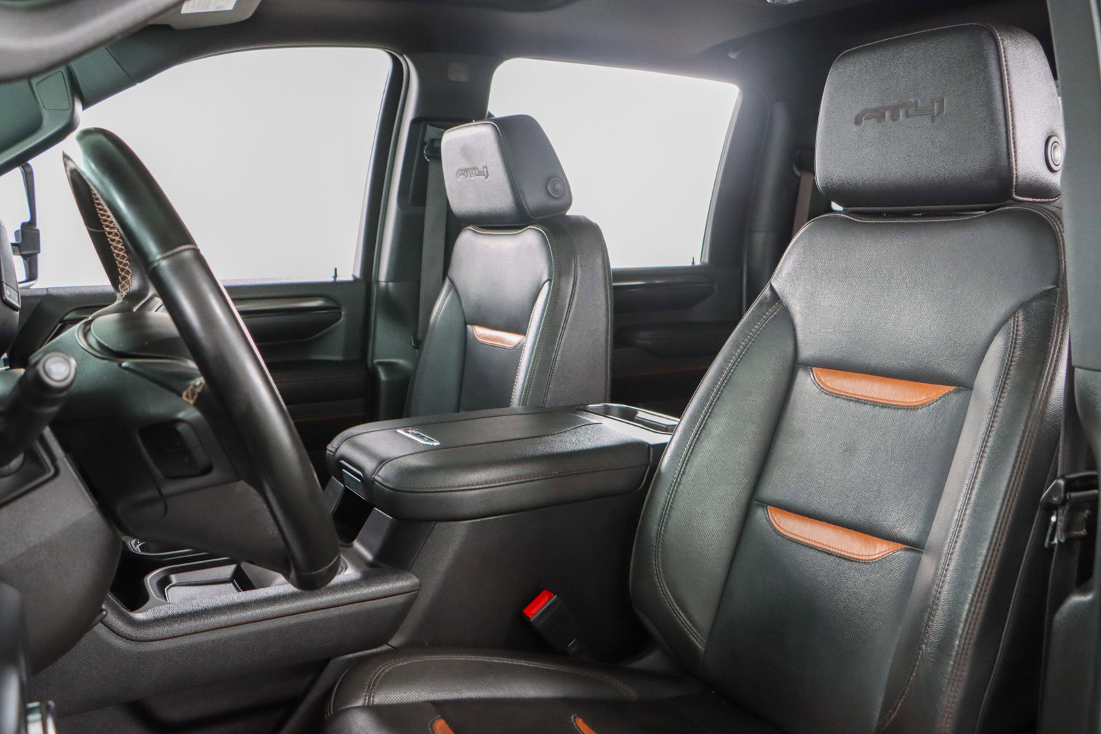 Used 2024 GMC Sierra 2500 AT4 w/ AT4 Preferred Package image 28