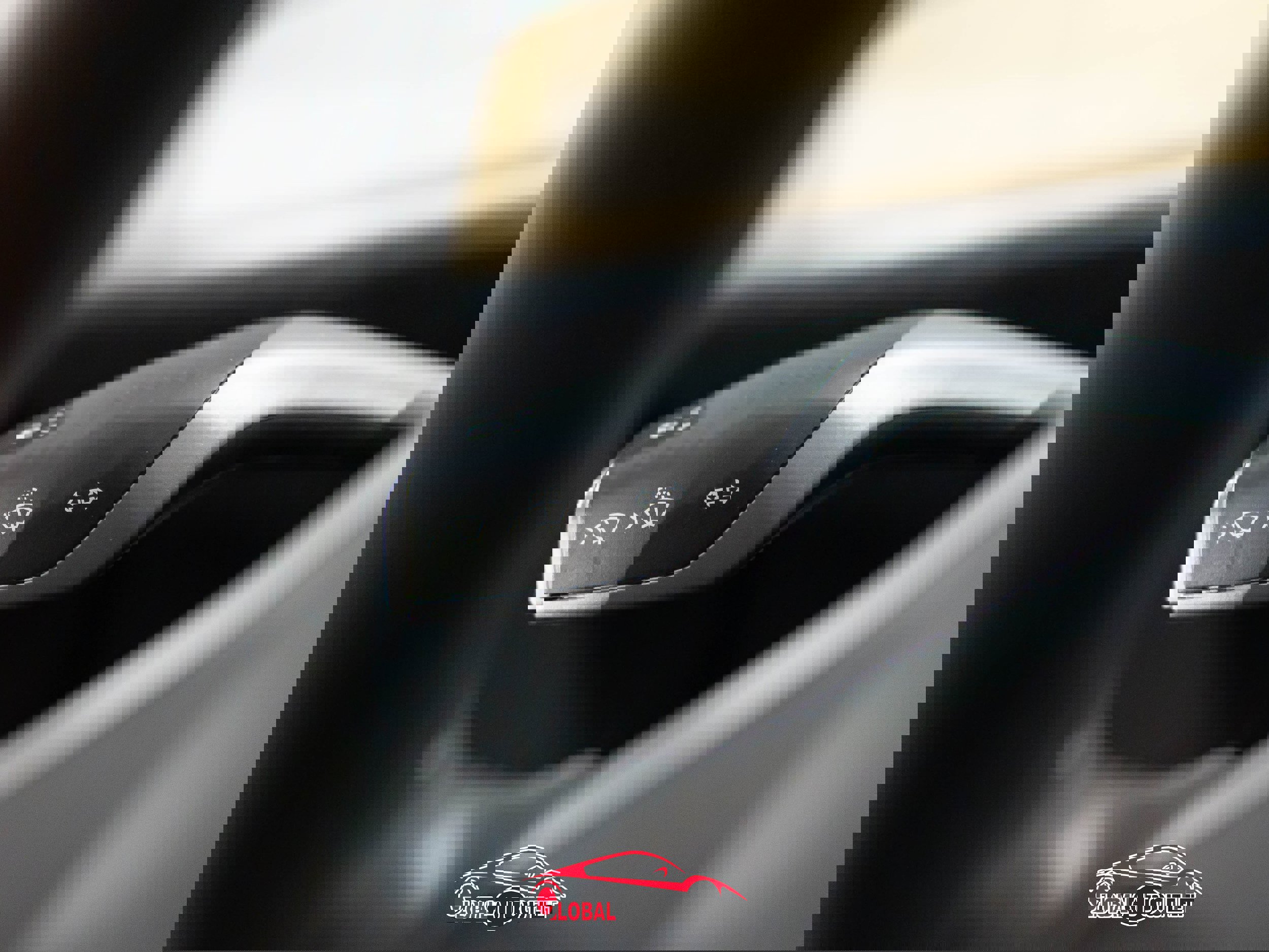 Used 2020 Tesla Model Y Long Range image 27