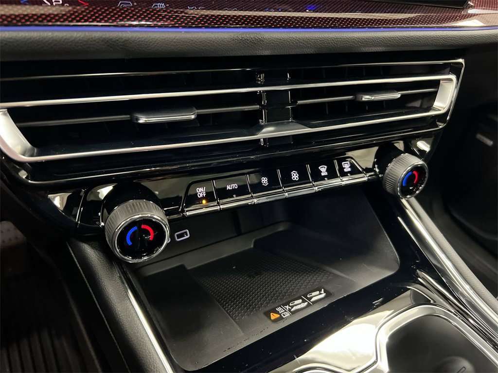 New 2026 Chevrolet Traverse RS w/ LPO, Floor Liner Package image 16