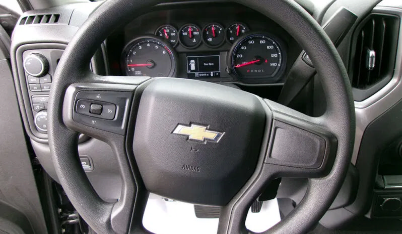Used 2019 Chevrolet Silverado 1500 Custom w/ Custom Convenience Package AWD/4WD image 16