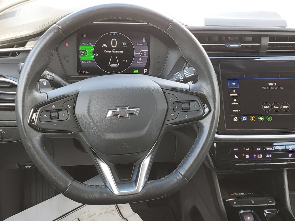 Certified 2023 Chevrolet Bolt EUV LT w/ Comfort Package FWD image 29