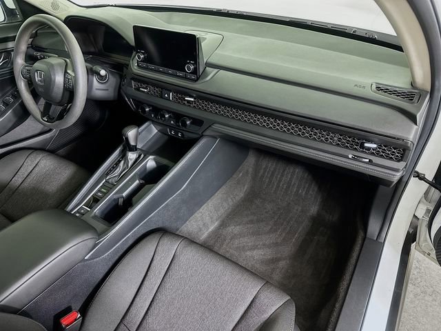 Certified 2023 Honda Accord EX image 31