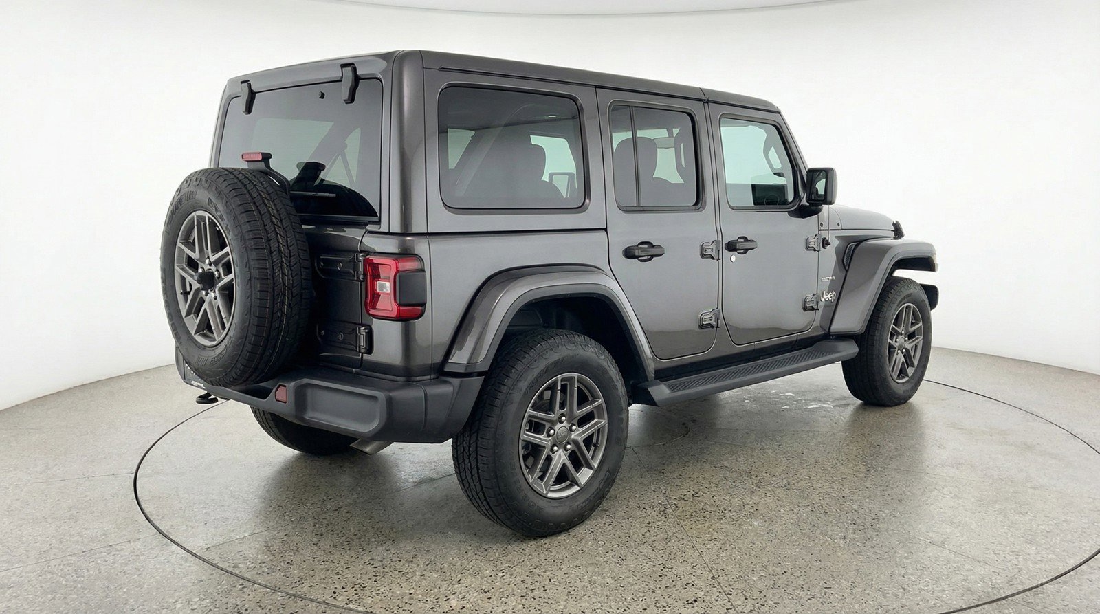 Used 2025 Jeep Wrangler Sport S image 9