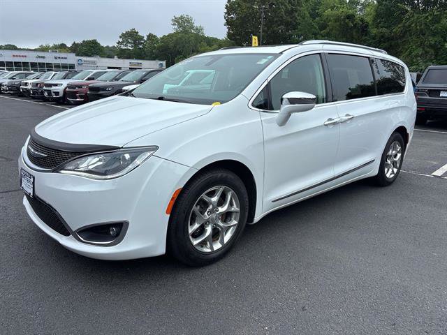 Used 2018 Chrysler Pacifica Limited FWD image 6