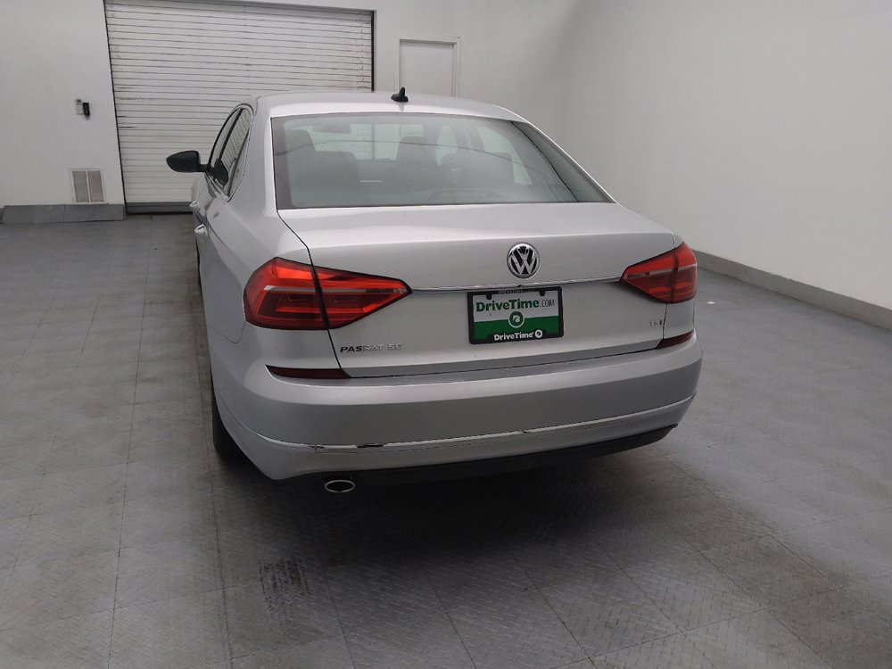 Used 2016 Volkswagen Passat 1.8T SE image 6