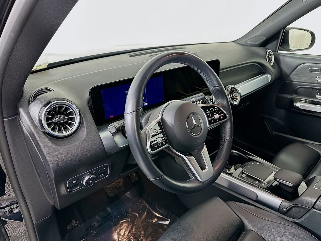 Used 2023 Mercedes-Benz GLB 250 4MATIC image 13