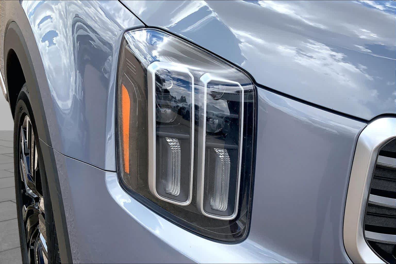 Used 2023 Kia Telluride SX FWD image 35