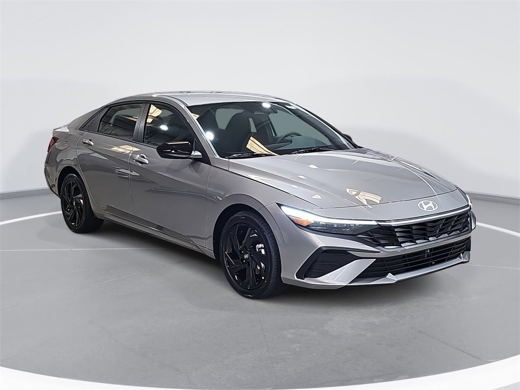 New 2026 Hyundai Elantra Sport image 3