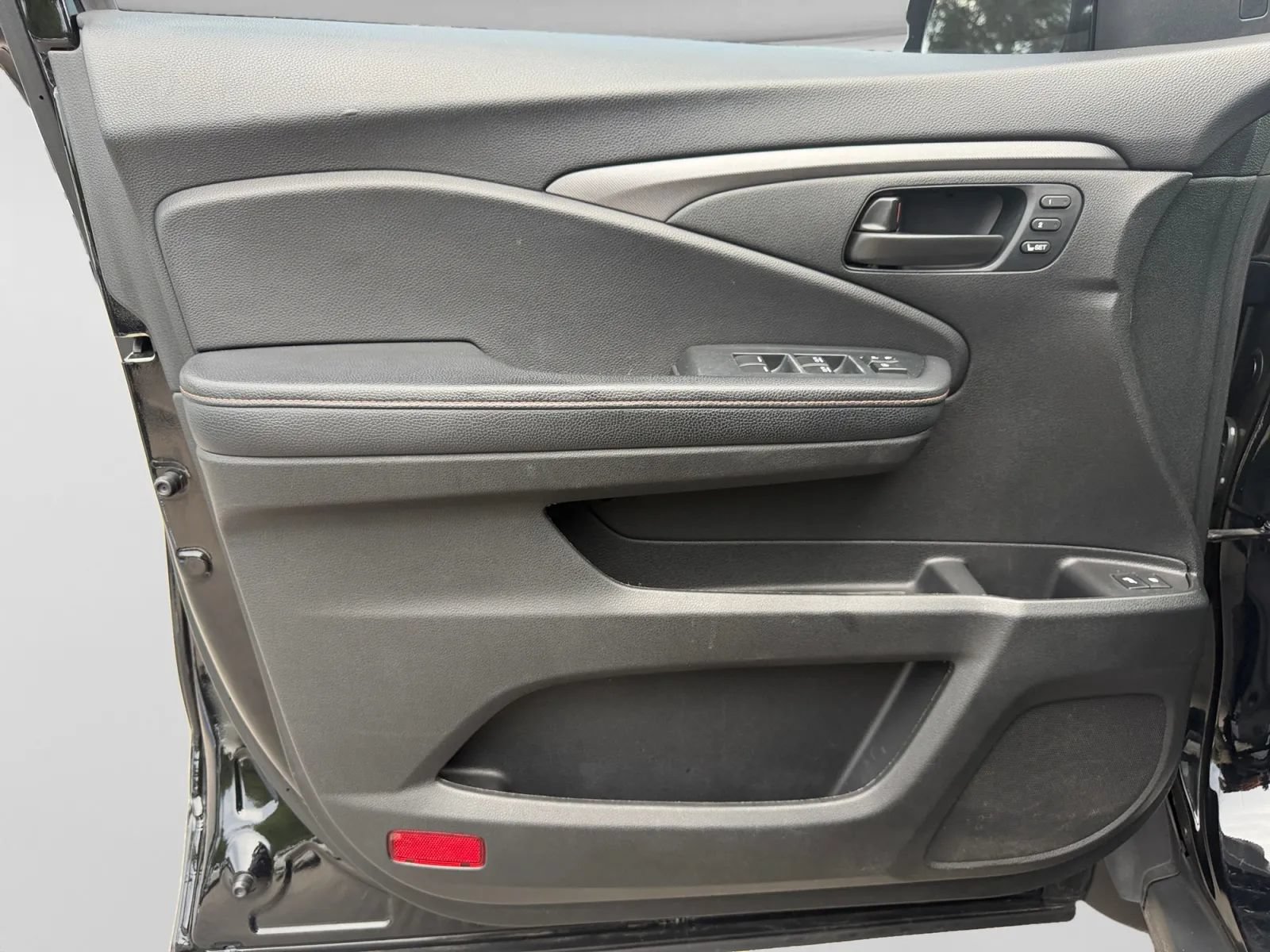 Used 2023 Honda Passport TrailSport image 13