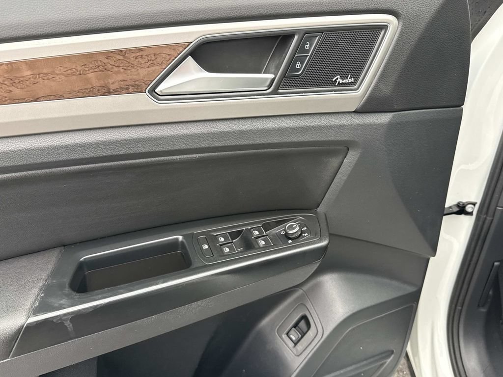 Used 2019 Volkswagen Atlas SEL Premium AWD/4WD image 18