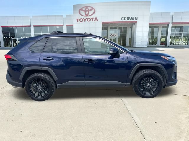 Used 2023 Toyota RAV4 XLE Premium AWD/4WD image 6