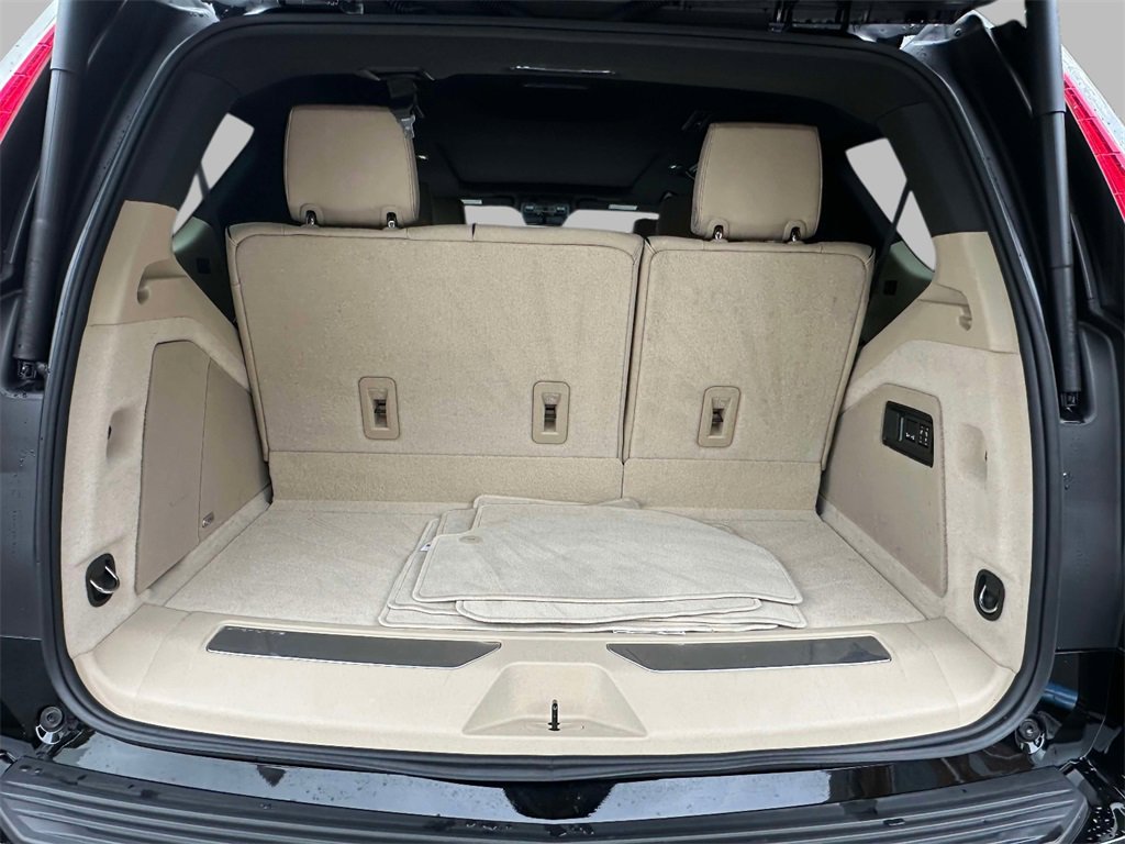 Used 2024 Cadillac Escalade Premium Luxury image 20