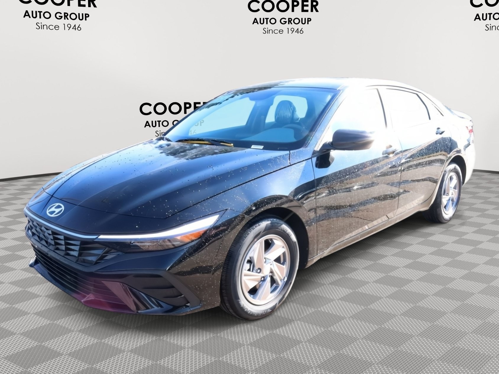 New 2026 Hyundai Elantra SE FWD image 3