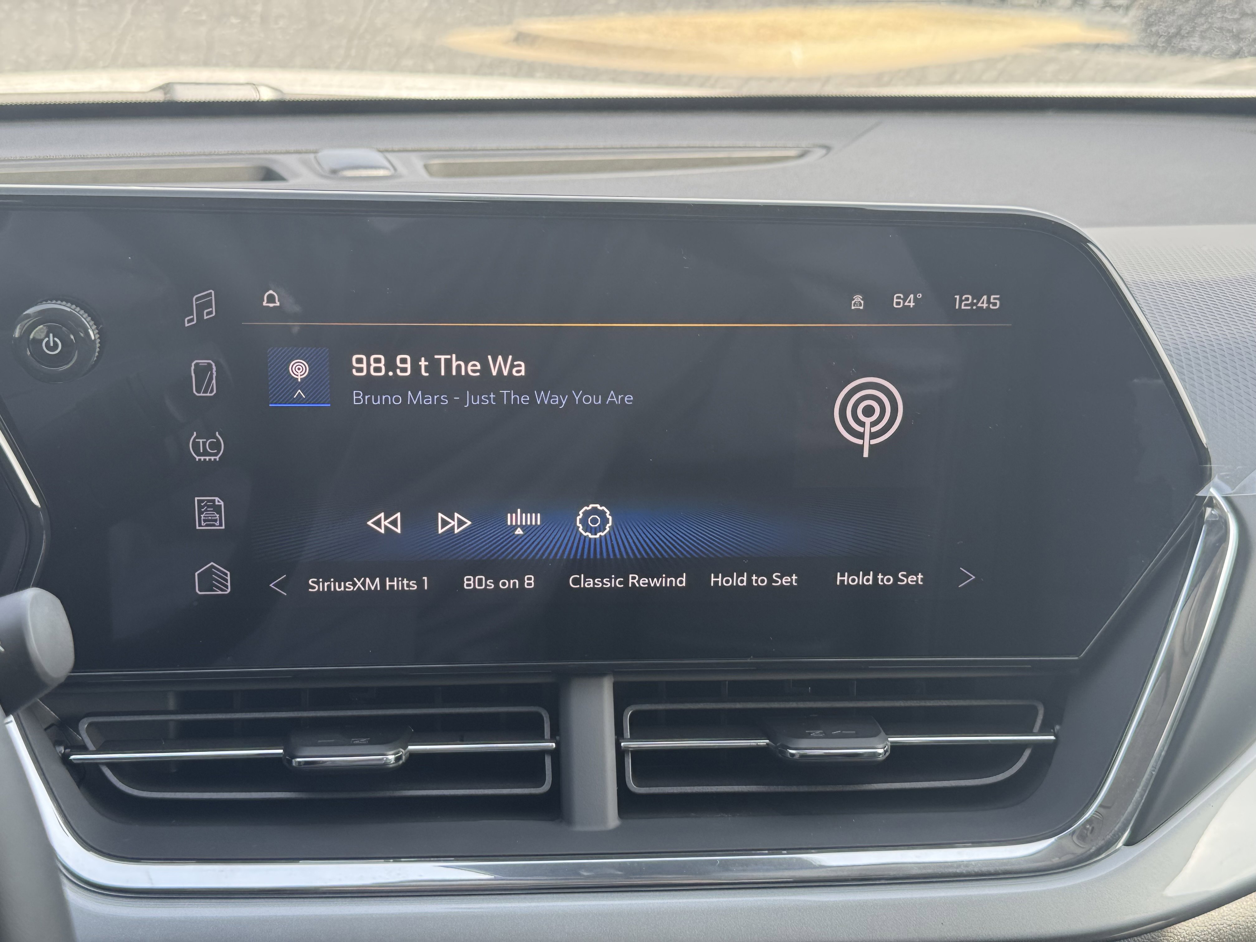 New 2026 Chevrolet Trax LT w/ Driver Confidence Package image 16