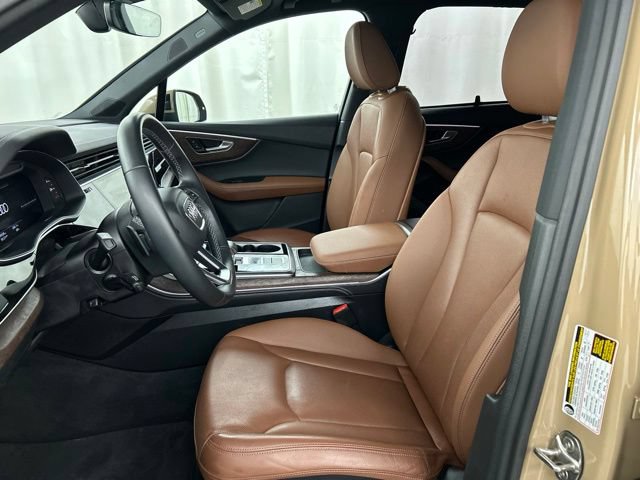 Used 2025 Audi Q7 2.0T Premium Plus w/ Premium Plus Package AWD/4WD image 6