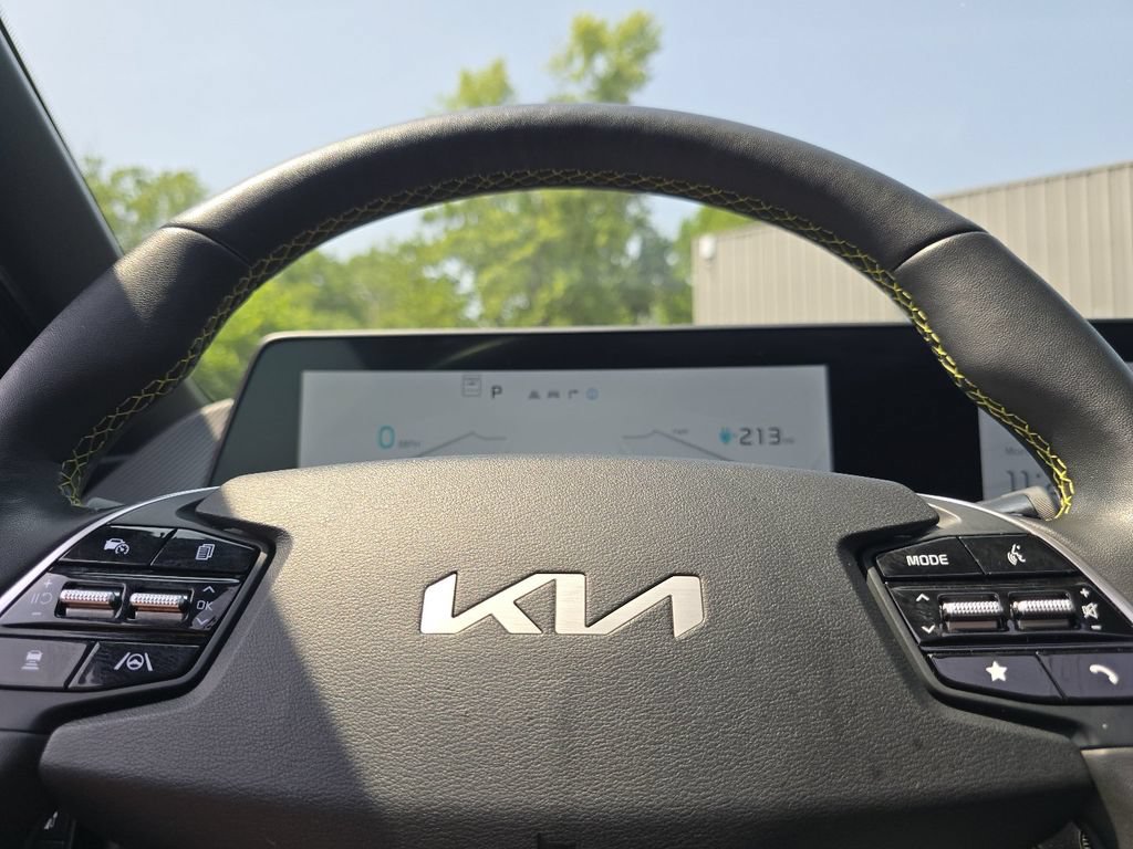 Used 2024 Kia EV6 GT AWD/4WD image 29
