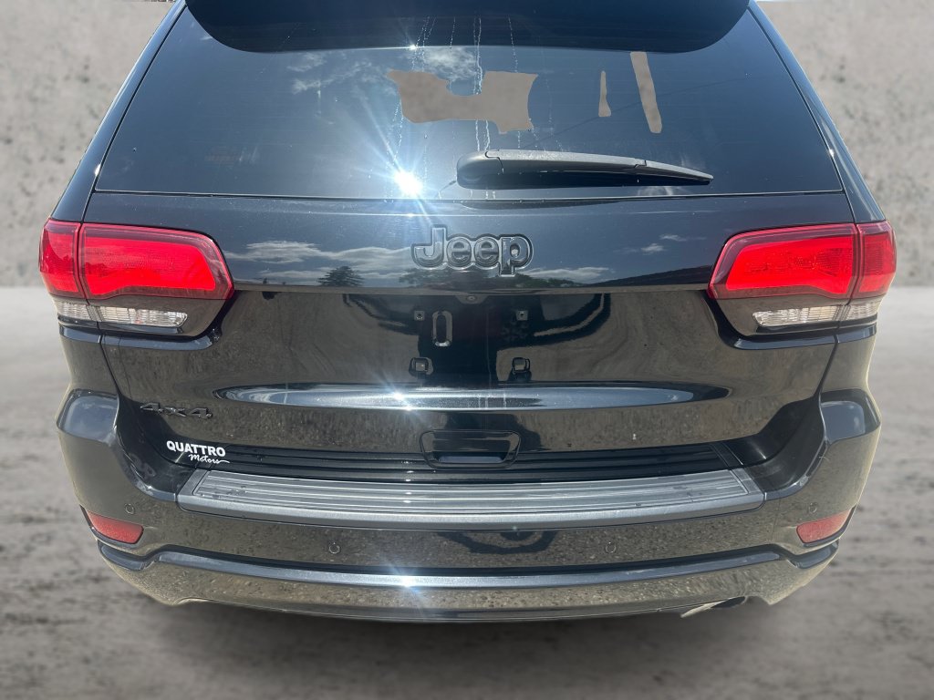 Used 2021 Jeep Grand Cherokee Laredo X AWD/4WD image 14