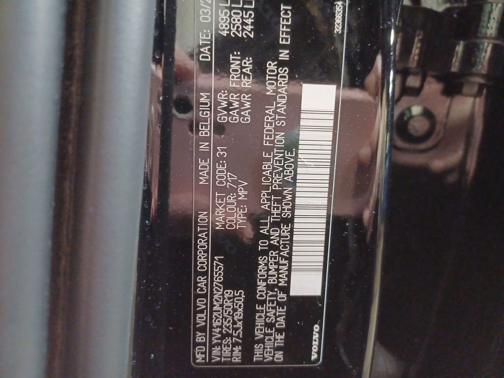 Used 2022 Volvo XC40 T5 R-Design image 27