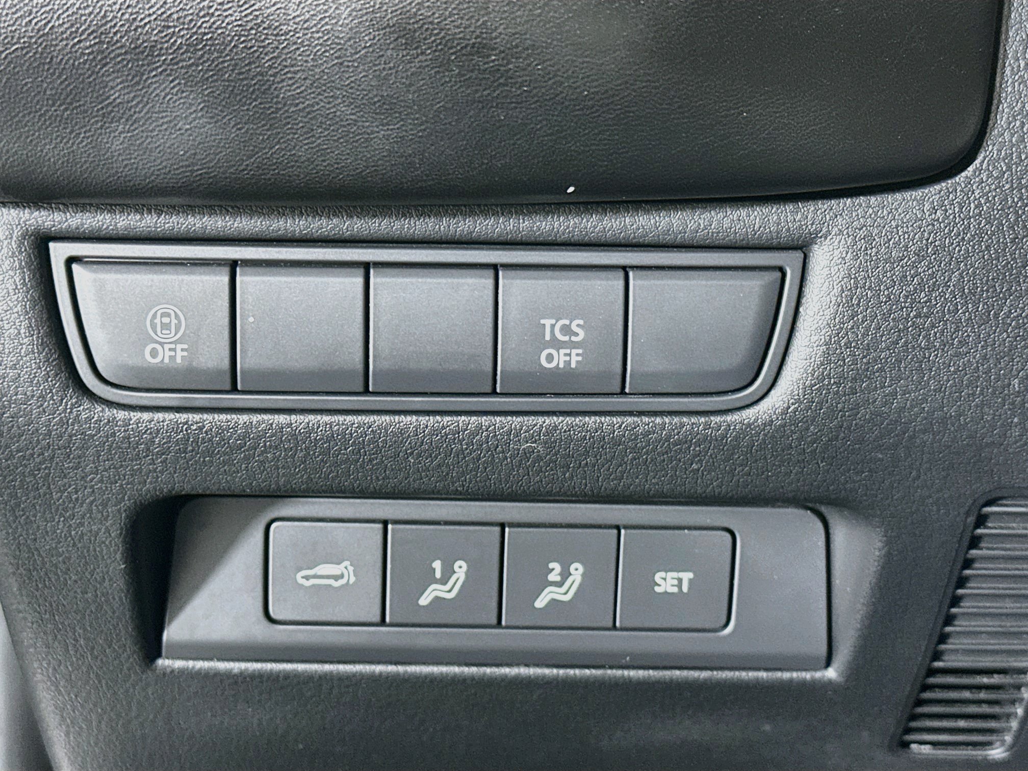Used 2025 MAZDA CX-50 AWD 2.5 S w/ Premium Plus Pkg image 17