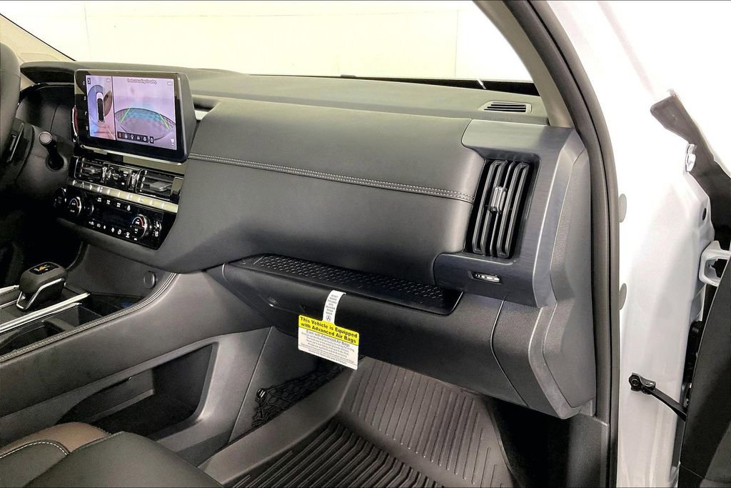 New 2026 Nissan Pathfinder Platinum w/ Cargo Package image 18