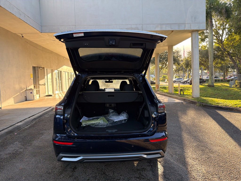 New 2026 Mitsubishi Outlander SE FWD image 31