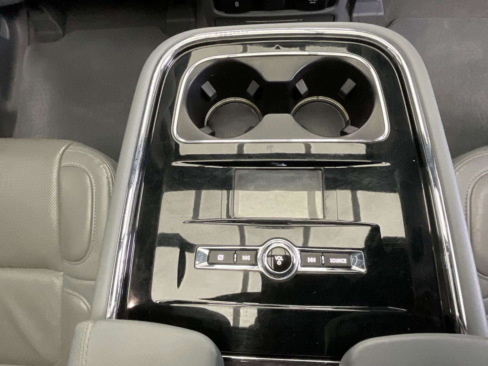 Used 2020 Lincoln Navigator L Reserve w/ Luxury Package AWD/4WD image 20