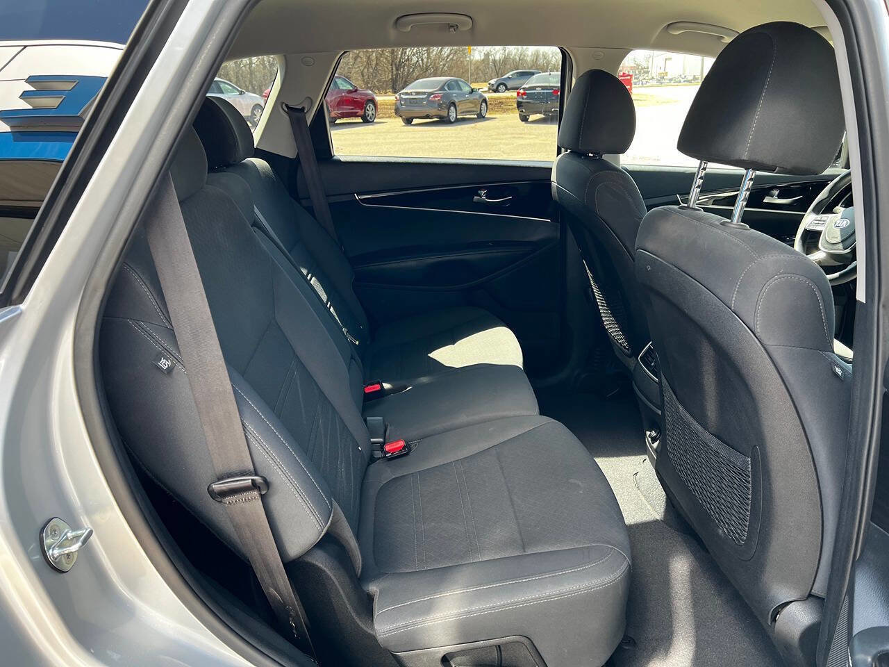 Used 2020 Kia Sorento AWD V6 image 11