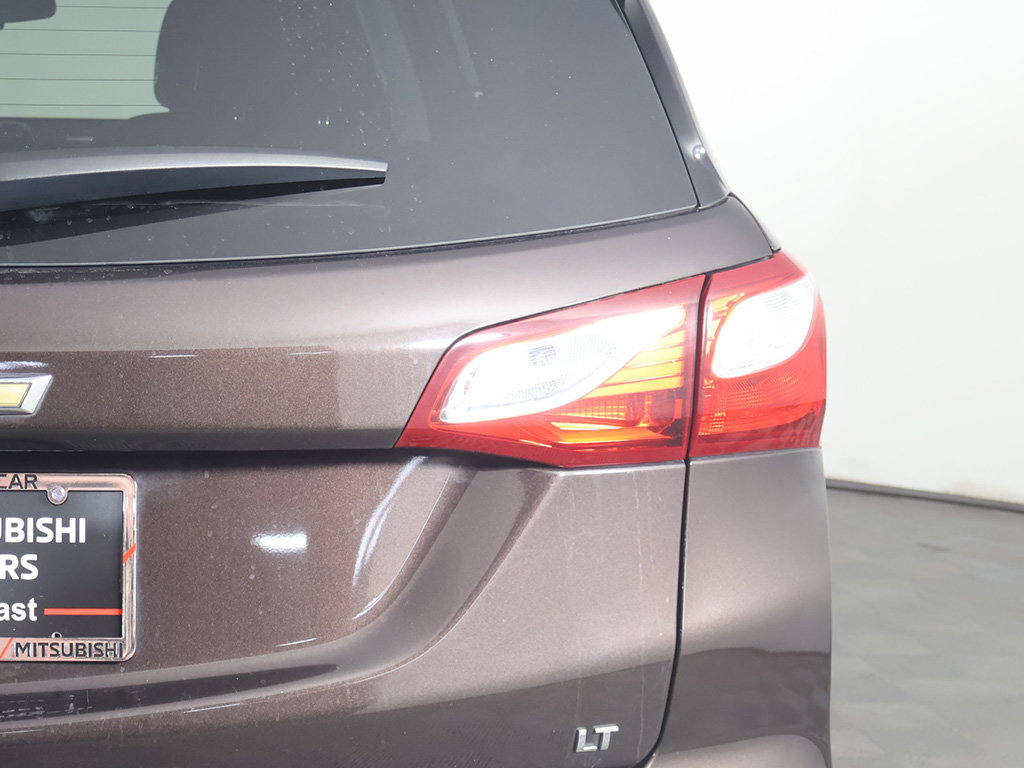 Used 2020 Chevrolet Equinox LT w/ Driver Convenience Package FWD image 16
