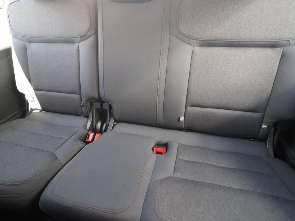 Used 2025 Ford Expedition Active RWD image 13