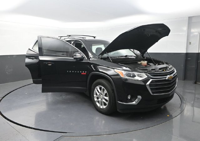 Used 2021 Chevrolet Traverse LT FWD image 32