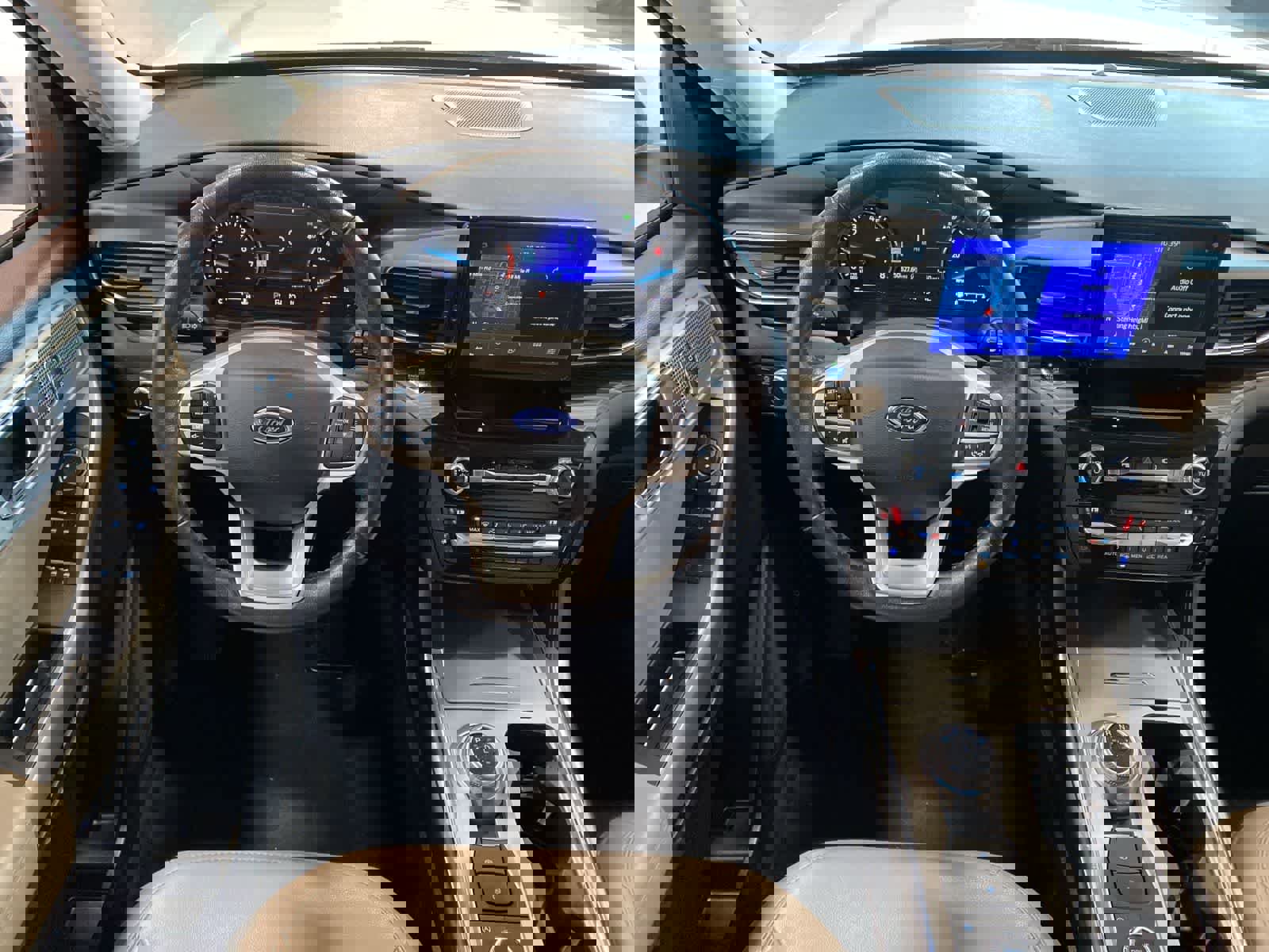 Used 2021 Ford Explorer Limited image 15