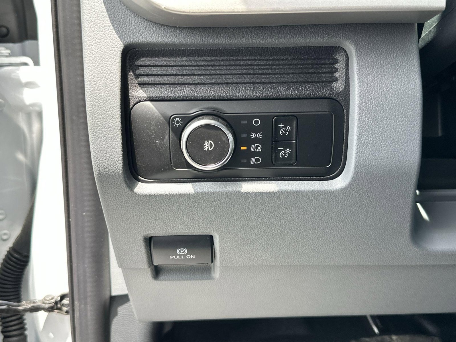 New 2025 Ford F550 4x4 Regular Cab Super Duty image 16